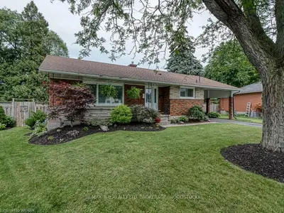 24 JUTLAND Place, Woodstock, ON N4S 7M2