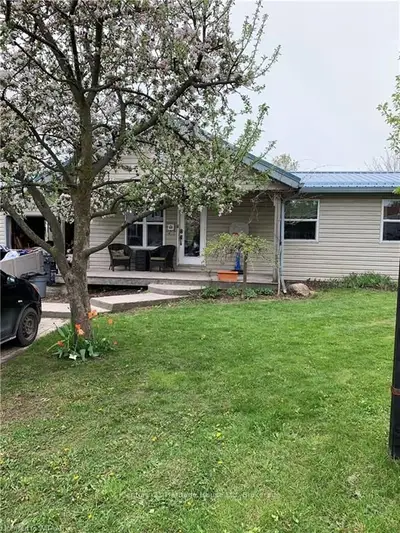 876 SUNSET Boulevard, Woodstock, ON N4S 4A3