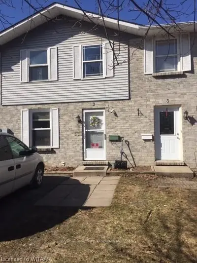 39 BLANDFORD Street 2, Woodstock, ON N4S 7H7