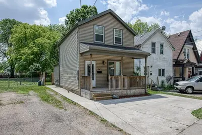 847 VAN Street, London East, ON N5Z 1M8