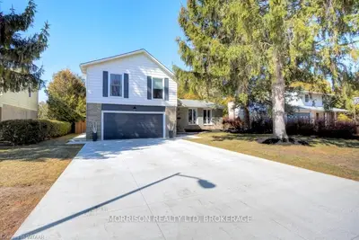 37 WOODCOCK Drive, Tillsonburg, ON N4G 4M3