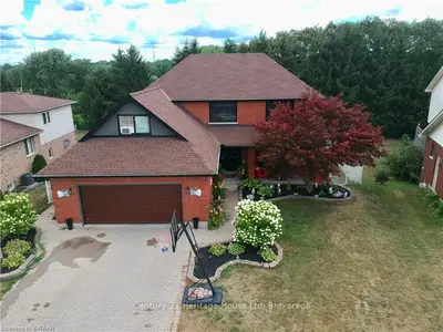 33 LINDSAY Road, Woodstock, ON N4V 1A7