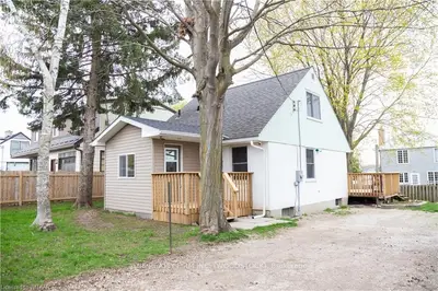 2 REGINA Road, Huron East, ON N0M 1L0