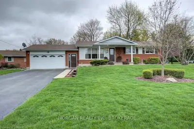 38 DEREHAM Drive, Tillsonburg, ON N4G 2A8