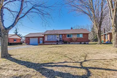 44 PARKDALE Avenue, Tillsonburg, ON N4G 4C6
