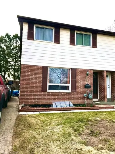 86 TENNYSON Street, Woodstock, ON N4S 8B4