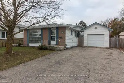 56 KIPLING Crescent, Woodstock, ON N4S 8C2