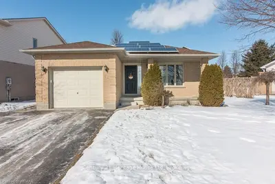 18 RIDGE Road, Ingersoll, ON N5C 4B8