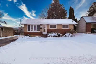 674 ROSELAWN Avenue, Woodstock, ON N4S 5S5
