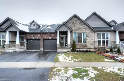 22 GREENSIDE Court, Woodstock, ON N4T 0C9
