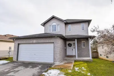 215 NORTH Street E, Tillsonburg, ON N4G 1B8