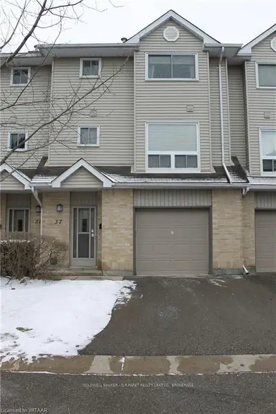 1990 WAVELL Street 37, London East, ON N5V 4N5