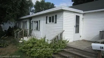 23 North Street W, Tillsonburg, On N4g 1b9