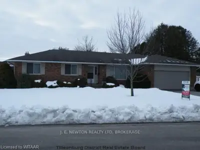 5 Devon Court, Tillsonburg, On N4g 4k3