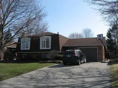 6 Howe Avenue, Tillsonburg, On N4g 4p1