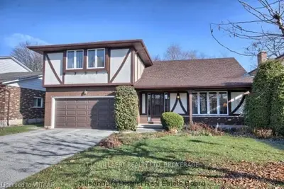 35 Clear Valley Drive, Tillsonburg, On N4g 4y7