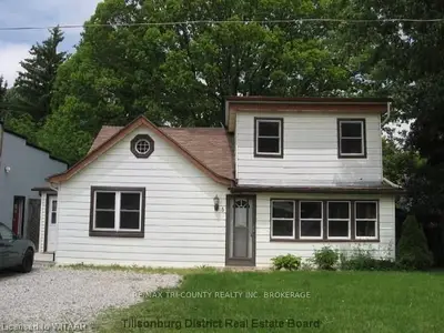 5 Young Street, Tillsonburg, On N4g 3h6