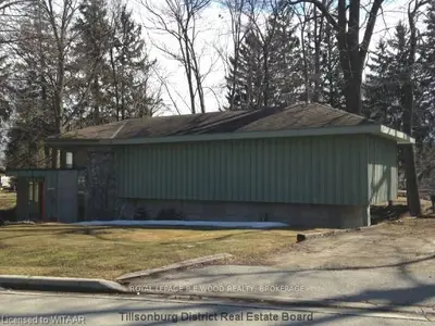 13 Delevan Crescent, Tillsonburg, On N4g 3m6