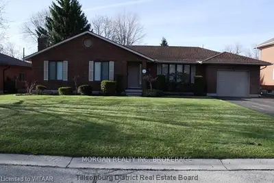 3 Christopher Court, Tillsonburg, On N4g 4w5