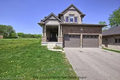 4 Bobolink Drive, Tillsonburg, On N4g 5s4
