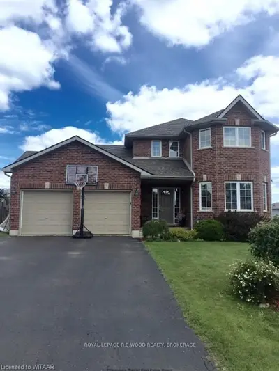 36 Primrose Drive, Tillsonburg, On N4g 5s7