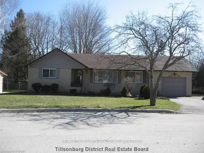 8 Myrtle Street E, Tillsonburg, On N4g 4g5