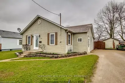 36 Ball Street, Tillsonburg, On N4g 2w7