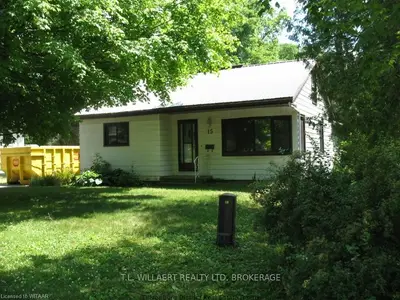 15 George Street, Tillsonburg, On N4g 2n3