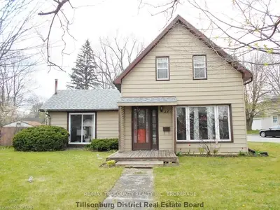 22 Concession Street W, Tillsonburg, On N4g 1r3