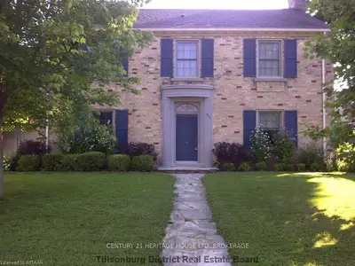 106 Rolph Street, Tillsonburg, On N4g 3y6