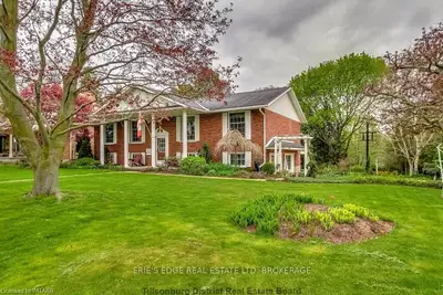 18 Glenridge Road, Tillsonburg, On N4g 4c7