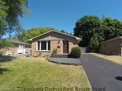 64 Van Norman Drive, Tillsonburg, On N4g 4t1