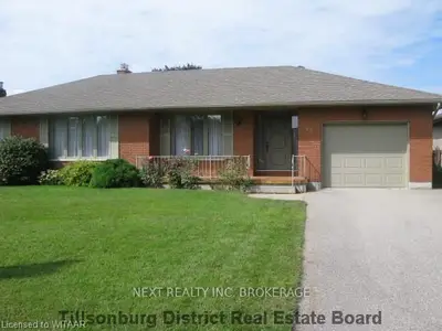 12 Alexander Avenue, Tillsonburg, On N4g 2x9