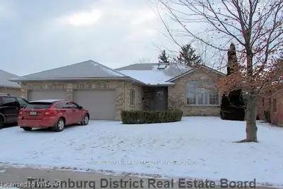 131 Glendale Drive, Tillsonburg, On N4g 5t6