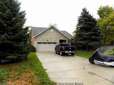 36 Van Norman Drive, Tillsonburg, On N4g 4t1