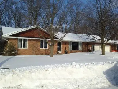 8 Eleanor Court, Tillsonburg, On N4g 2h4