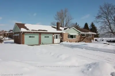 2 Fairview Street, Tillsonburg, On N4g 1a1