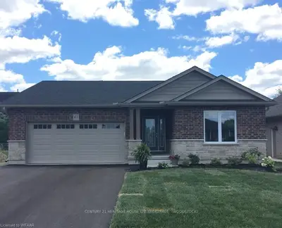 65 Pine Street, Tillsonburg, On N4g 0a7