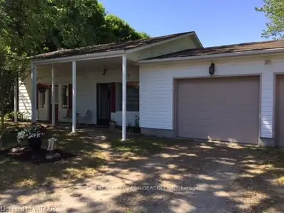 23248 Adelaide Road, Strathroy-caradoc, On N0l 1w0
