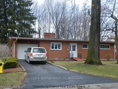 113 Queen Street, Tillsonburg, On N4g 3h4