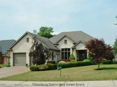 25 Woodland Crescent, Tillsonburg, On N4g 4g6