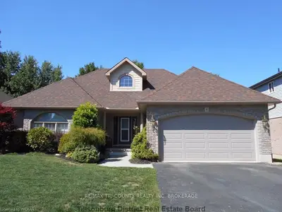4 Fairway Hills Boulevard, Tillsonburg, On N4g 5v6