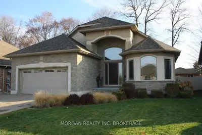 10 Woodhaven Drive, Tillsonburg, On N4g 0a4