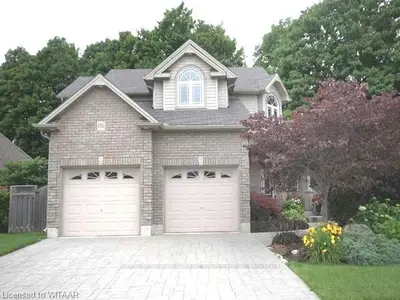 150 Eastview Drive, Woodstock, On N4t 1w1