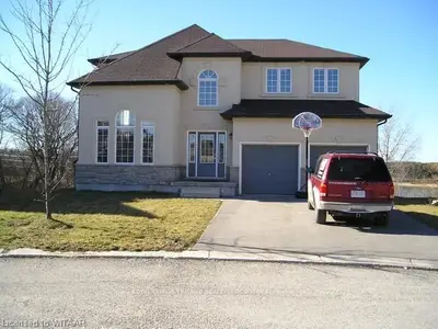 567 Tatham Boulevard, Woodstock, On N4t 0a7