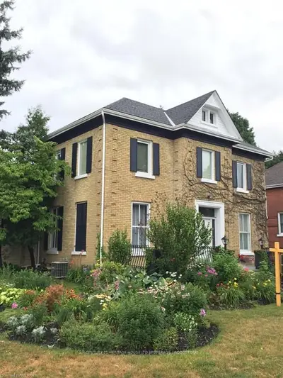 51 Wellington Street S, Woodstock, On N4s 3h5