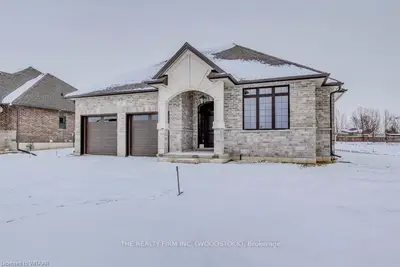 17 Amanda Avenue, South-west Oxford, On N0j 1n0