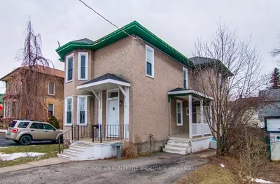108 King Street E, Ingersoll, On N5c 1g9