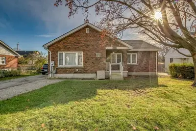 258 Fifth Avenue, Woodstock, On N4s 2g1