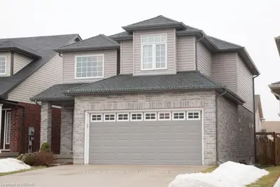 750 Frontenac Crescent, Woodstock, On N4v 0b1
